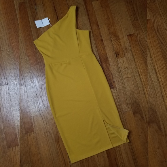 One shoulder dress - Picture 2 of 6